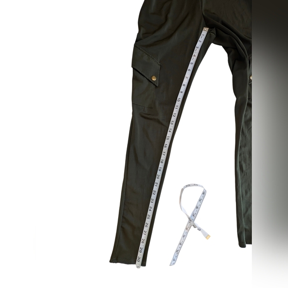 Top Gun Flight Suit Costume. Maverick. Zip Up Form Fitting Pilot Suit/ Jumper - Picture 4 of 11